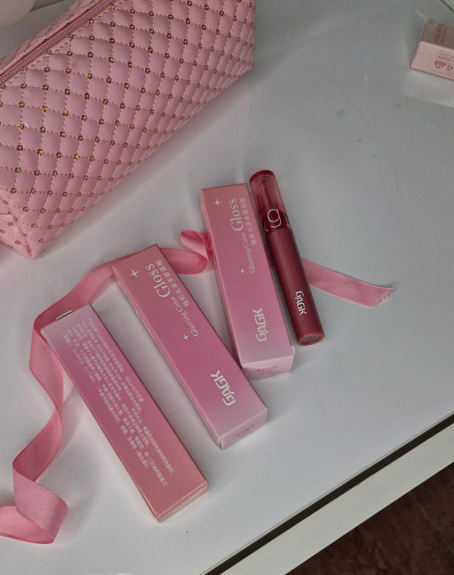 لیپ گلاس شیشه ای