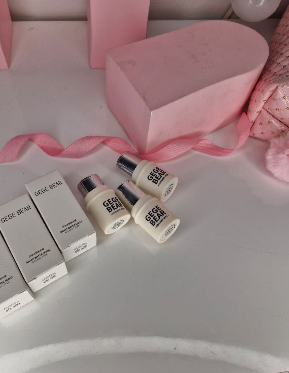 هایلایتر رژگونه خیس