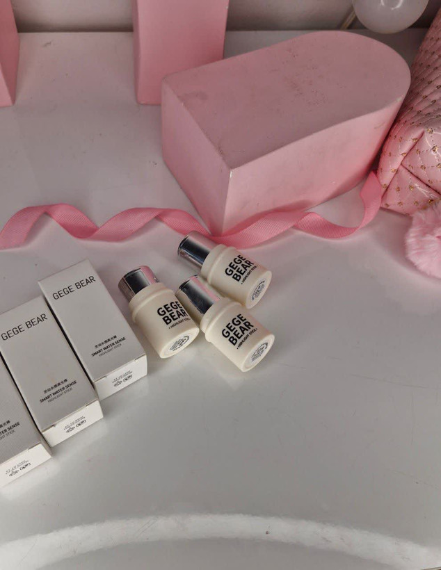 هایلایتر رژگونه خیس