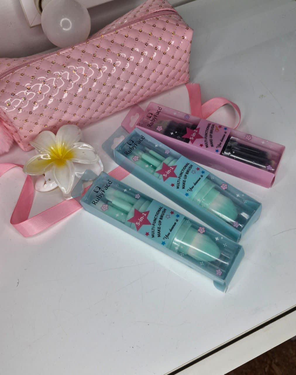 براش محفظه دار ارایشی