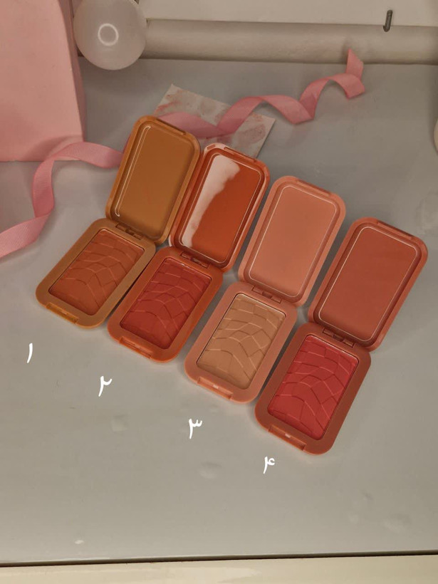 رژگونه پودری hudimuji طرح و دوپ باترملت buttermelt نیکس
