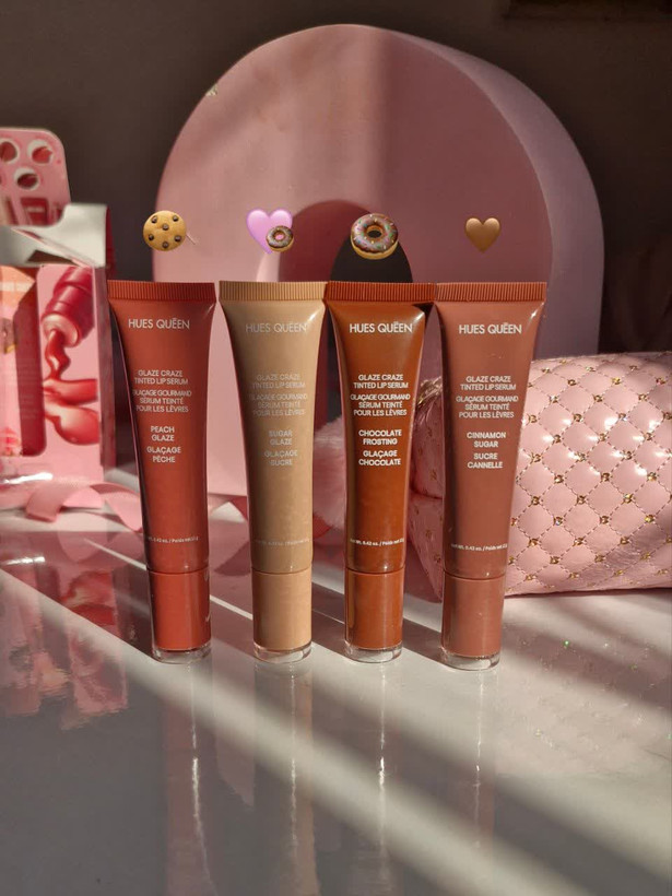 لیپ گلاس پاییزی دوناتی سر سیلیکونی رنگ شکلاتی پاییزه با کیفیت ارزان قیمت عالی ابرسان و ضد خشکی لب از لانییژ