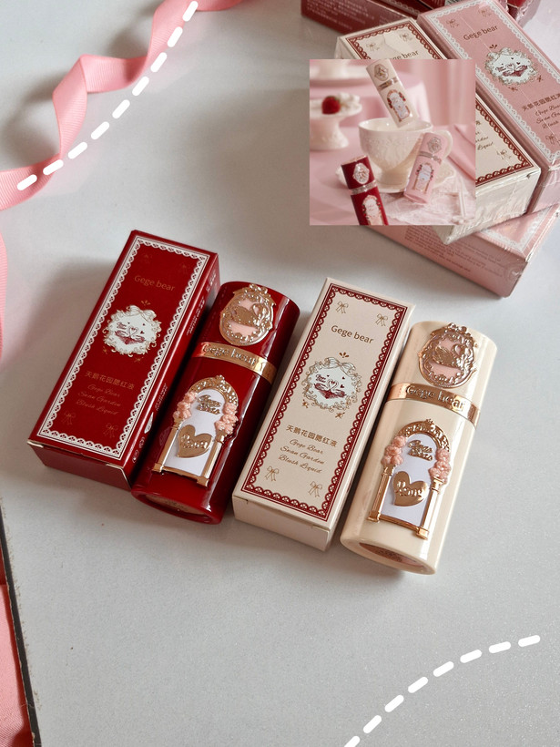 رژگونه مایع دوپ فلاورنوز، رژگونه Gegebear، رژگونه مایع شبیه رژ لب، رژگونه ۶ رنگ، رژگونه با فید آسان، رژگونه بدون لک، رژگونه ماندگار، رژگونه با رنگ طبیعی، رژگونه لطیف، رژگونه گلبرگی، رژگونه بادوام، رژگونه اقتصادی