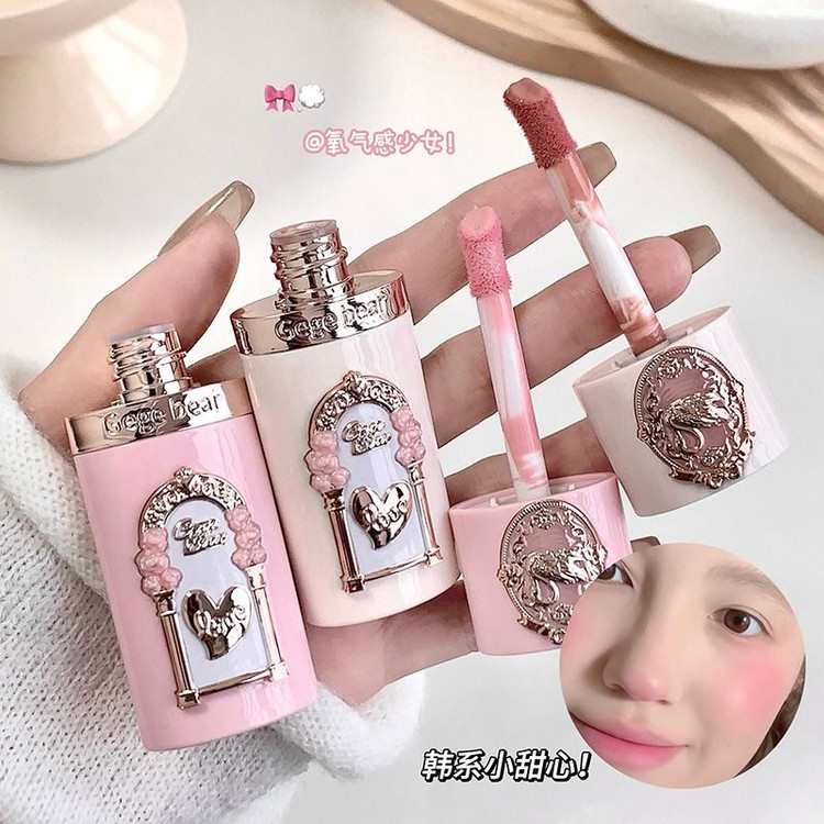 رژگونه مایع دوپ فلاورنوز، رژگونه Gegebear، رژگونه مایع شبیه رژ لب، رژگونه ۶ رنگ، رژگونه با فید آسان، رژگونه بدون لک، رژگونه ماندگار، رژگونه با رنگ طبیعی، رژگونه لطیف، رژگونه گلبرگی، رژگونه بادوام، رژگونه اقتصادی